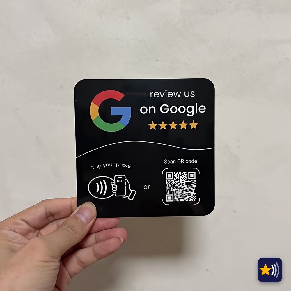 Placa Grande toka negra en la mano